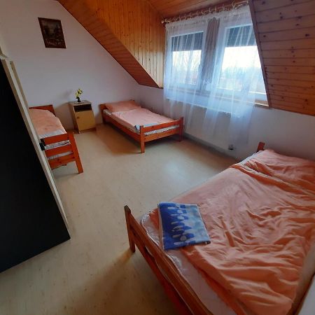 Tóra nyíló vendégház Bytom Extérieur photo
