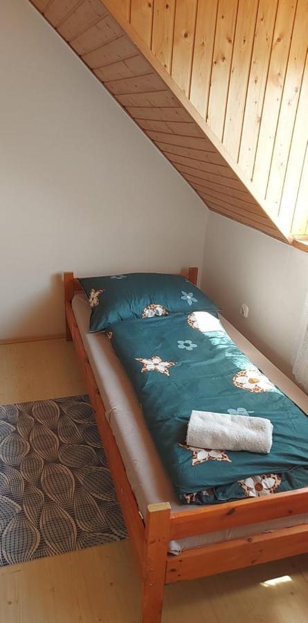 Tóra nyíló vendégház Bytom Extérieur photo
